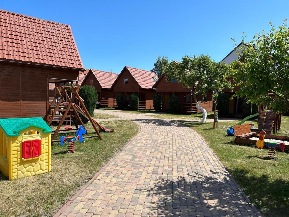 Ala I Tomek Domki Łeba Exterior foto